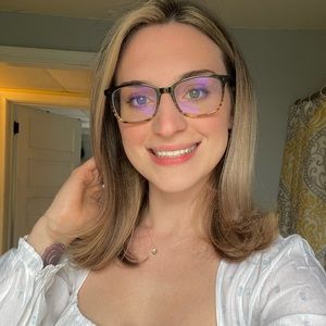 Meet your Posher, Nora